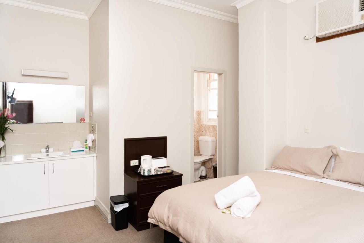 New Crown Hotel Motel هاي المظهر الخارجي الصورة